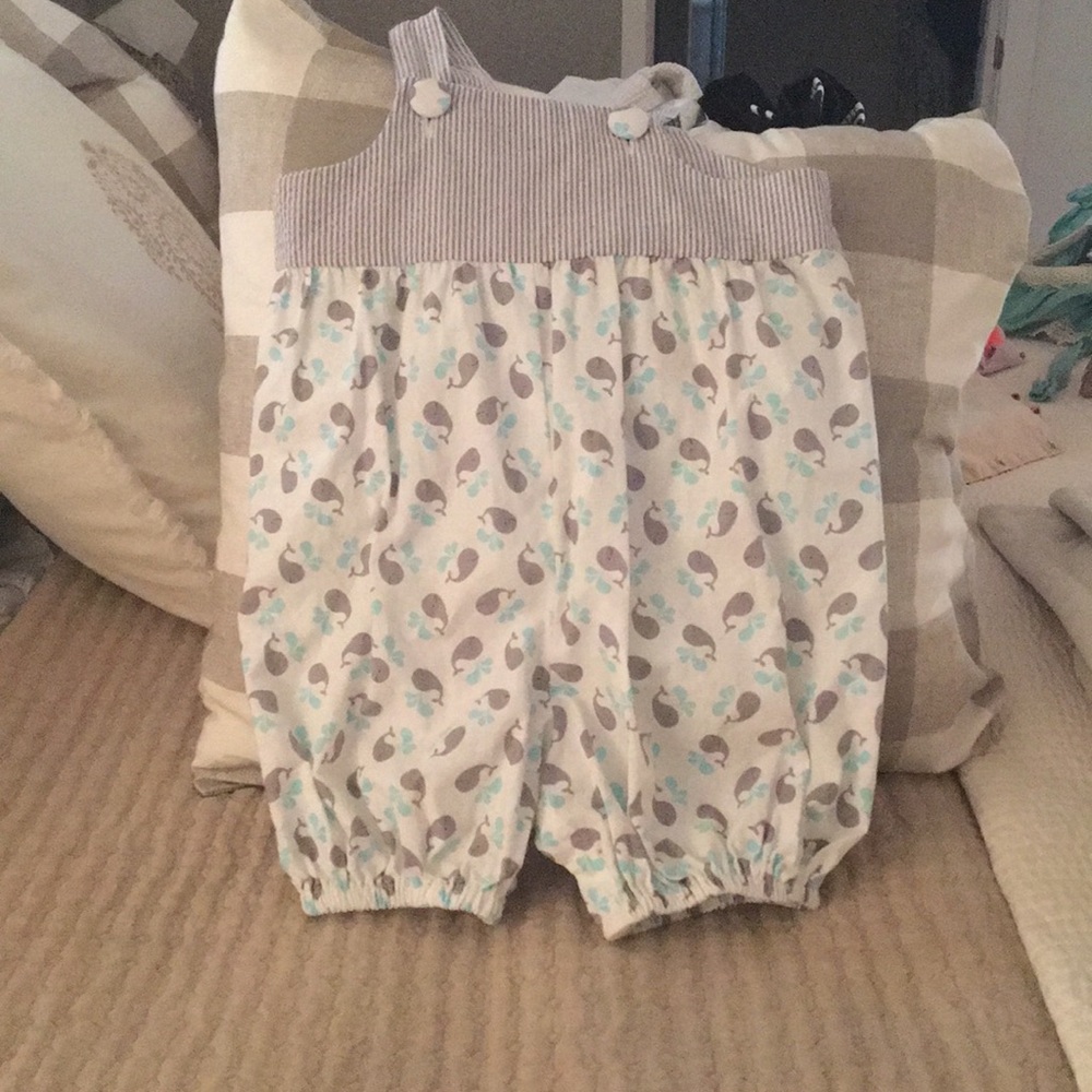 Hannah Kate darling boy bubble snap closure size 3
